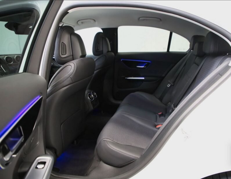 Mercedes-Benz (LHD) C-Class C180 2024 Avant-garde