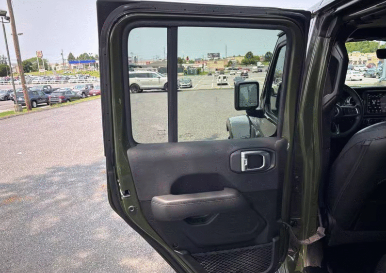 Jeep (LHD) Wrangler Unlimited Willys 2021