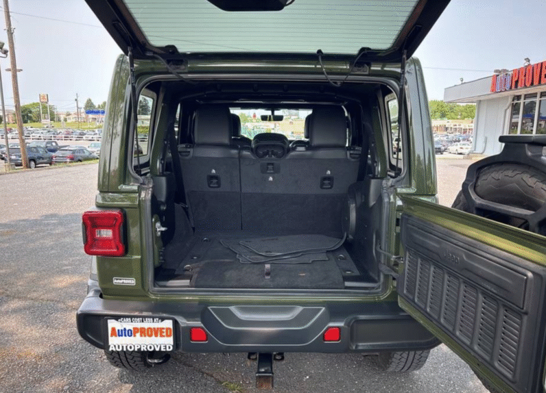 Jeep (LHD) Wrangler Unlimited Willys 2021