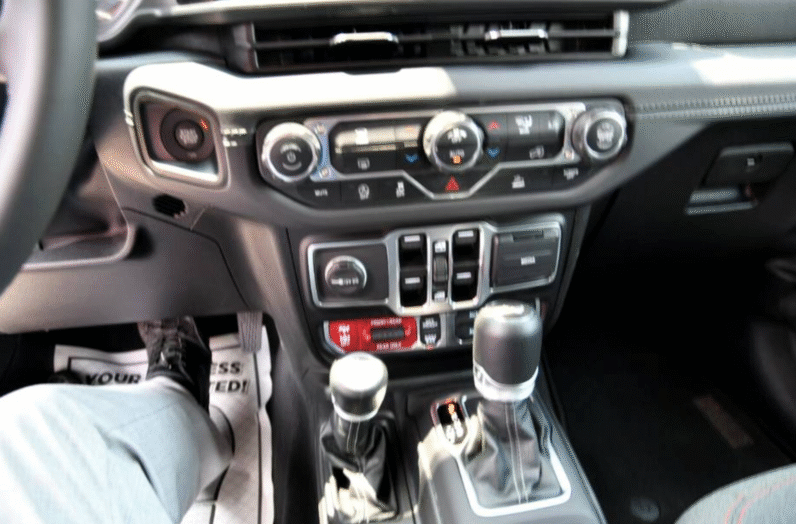 Jeep (LHD) Wrangler Rubicon 2025 White