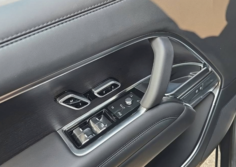 Land Rover (LHD) Range Rover 2025 Gray