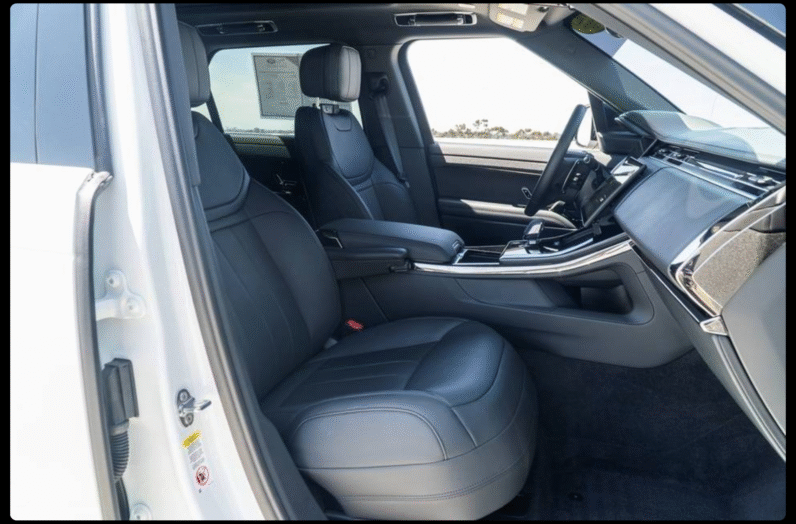 Land Rover (LHD) Range Rover Sport 2025 White