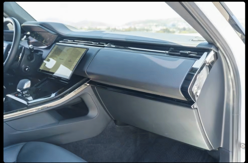 Land Rover (LHD) Range Rover Sport 2025 White