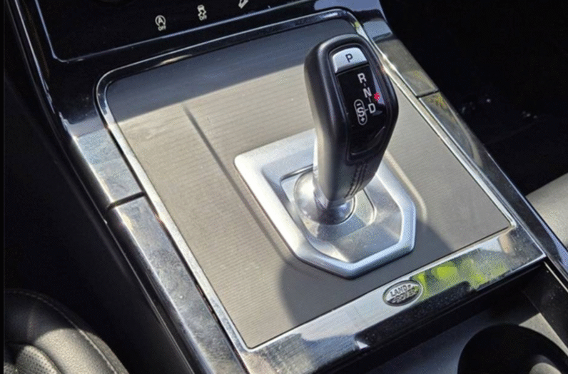 Land Rover (LHD) Range Rover Evoque P250 SE