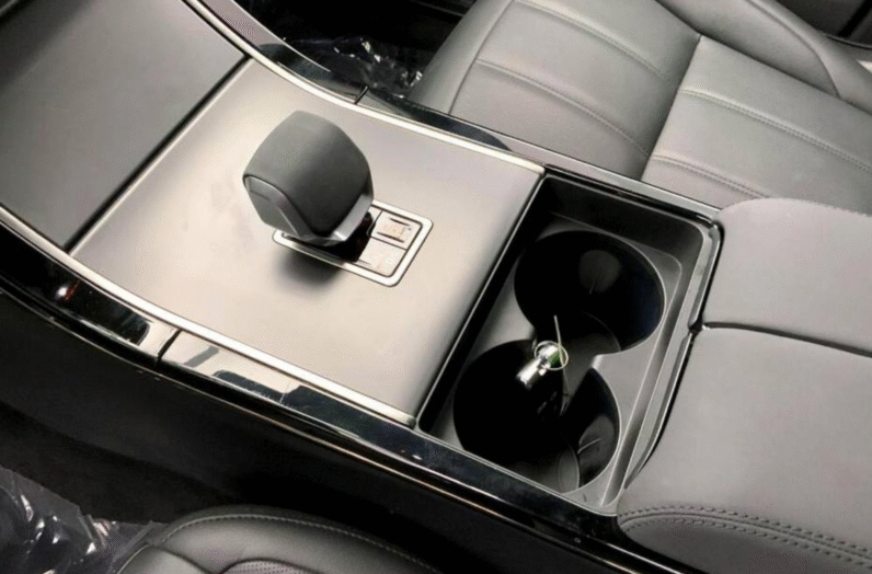 Land Rover (LHD) Rang Rover Evoque 2025