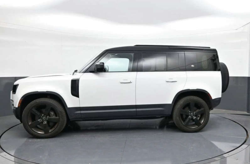 Land Rover (LHD) Defender 110 P400 HSE 2021