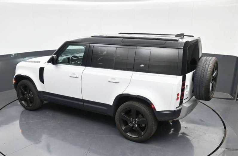 Land Rover (LHD) Defender 110 P400 HSE 2021