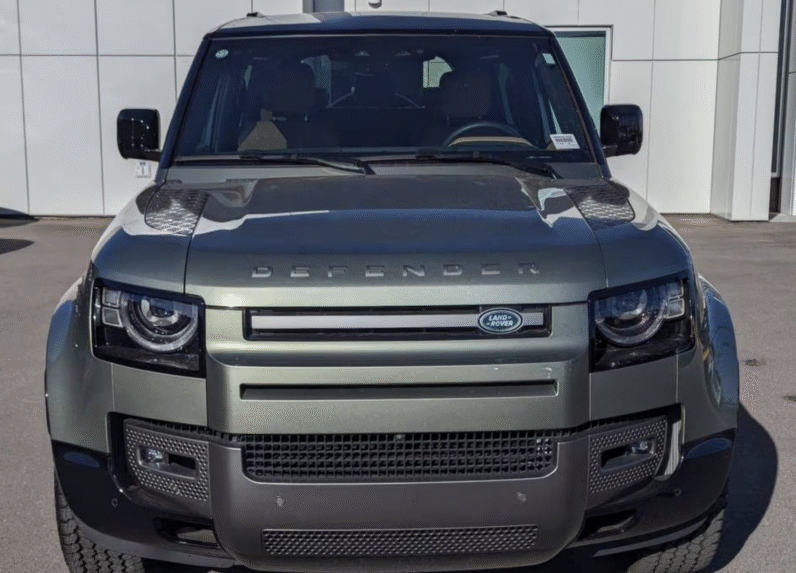 Land Rover (LHD) Defender 2025 Green