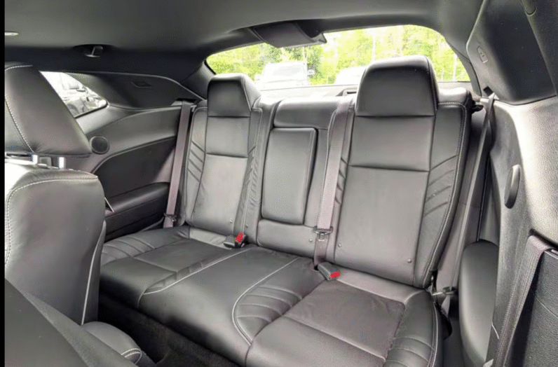 Dodge (LHD) Challenger R/T Scat Pack 2021