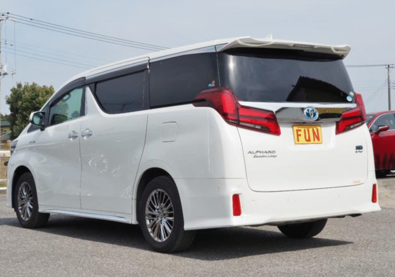 Toyota (RHD) Alphard Hybrid Executive Lounge 2020