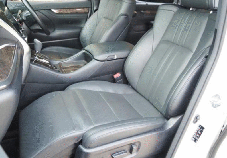 Toyota (RHD) Alphard Hybrid Executive Lounge 2020