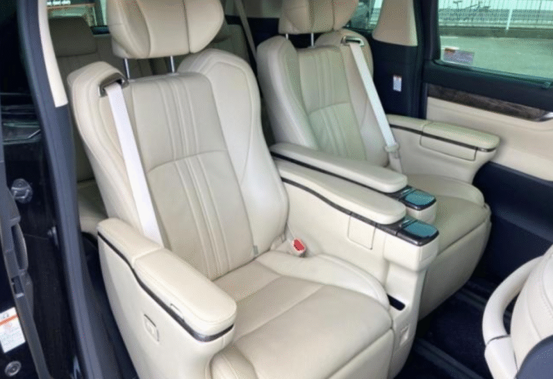 Toyota (RHD) Alphard Hybrid Executive Lounge S 2022