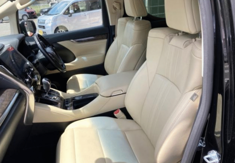Toyota (RHD) Alphard Hybrid Executive Lounge S 2022
