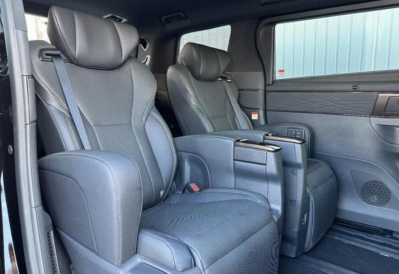 Toyota (RHD) Alphard Hybrid Z 2023