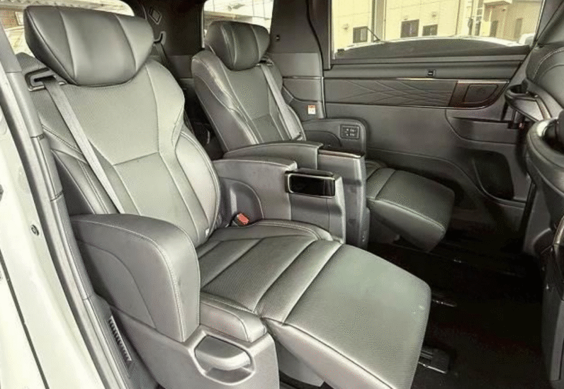 Toyota (RHD) Alphard Hybrid Z 2024