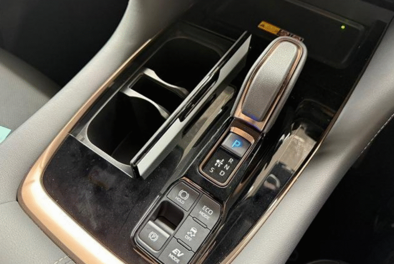 Toyota (RHD) Alphard Hybrid Z 2024