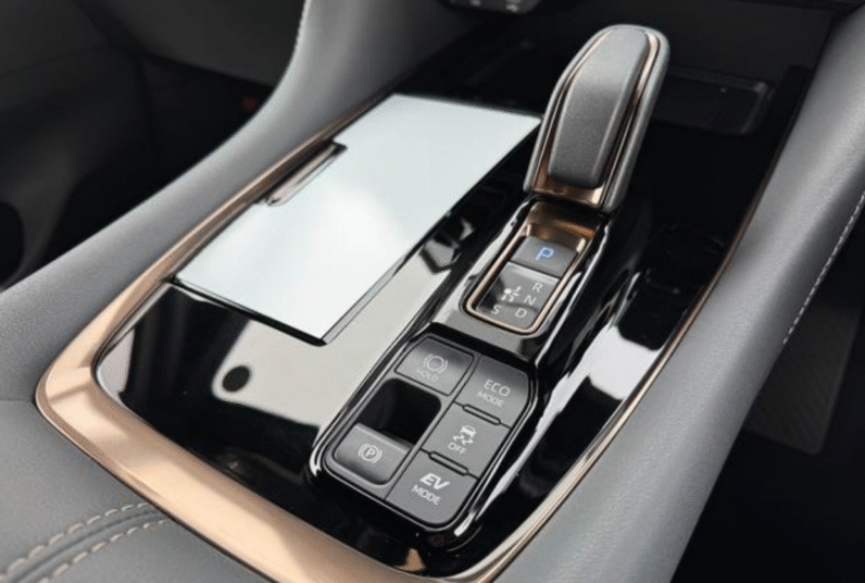 Toyota (RHD) Alphard Hybrid Z 2024