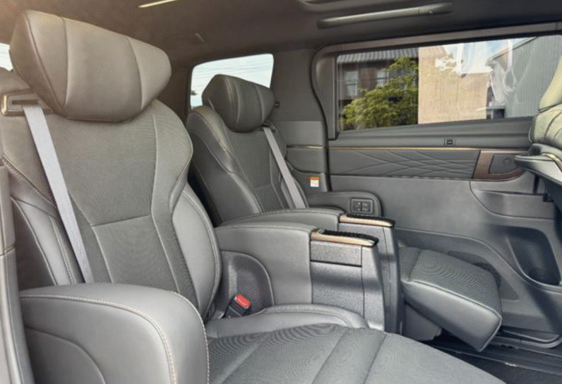 Toyota (RHD) Alphard Hybrid Z 2024