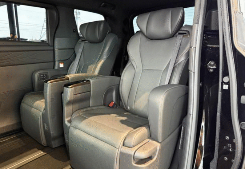 Toyota (RHD) Alphard Hybrid Z 2025