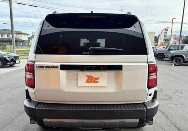 Toyota (RHD) Land Cruiser 250 VX 2024