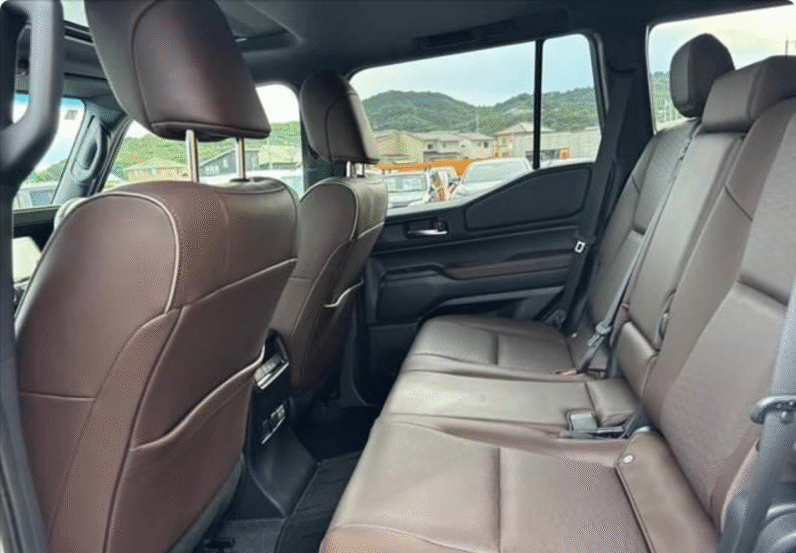 Toyota (RHD) Land Cruiser 250 VX 2024