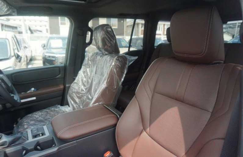 Toyota (RHD) Land Cruiser 250 VX 2025