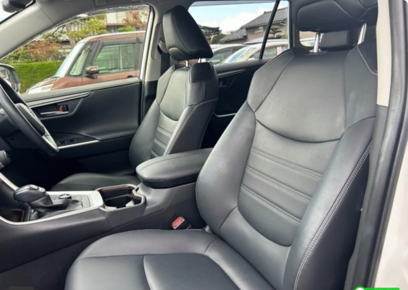 Toyota (RHD) RAV 4 Hybrid G 2019