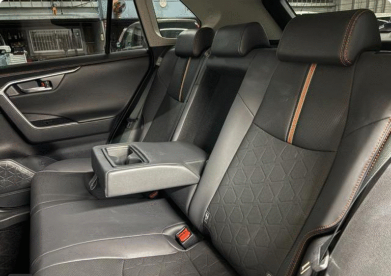 Toyota (RHD) RAV 4 Hybrid Adventure 2022