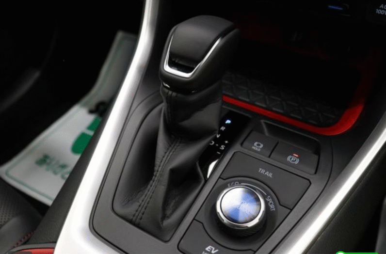 Toyota (RHD) RAV 4 Hybrid Adventure Off-road 2025