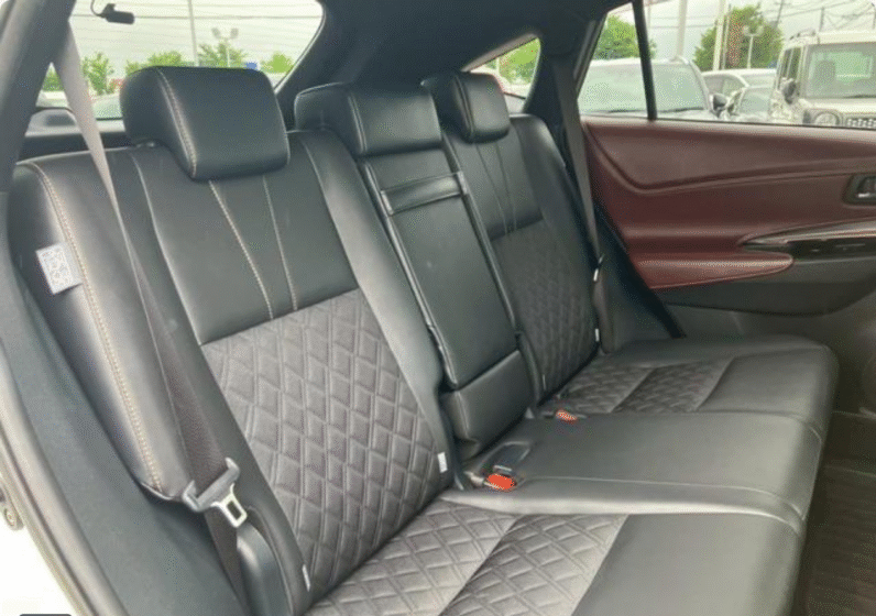 Toyota (RHD) Harrier Hybrid Premium 2019