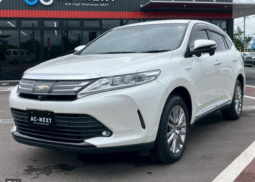 Toyota (RHD) Harrier Hybrid Premium 2019