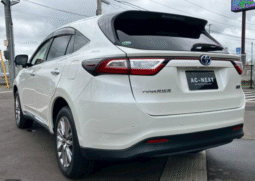 Toyota (RHD) Harrier Hybrid Premium 2019