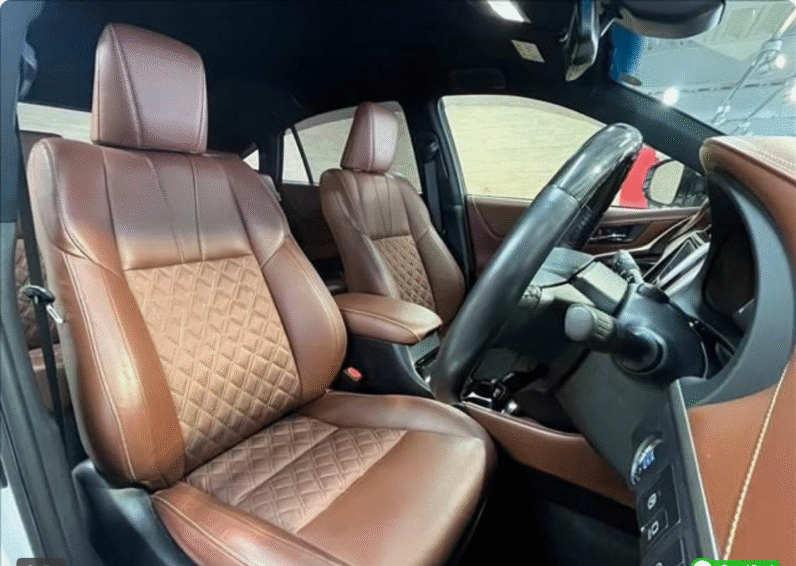 Toyota (RHD) Harrier Premium 2019