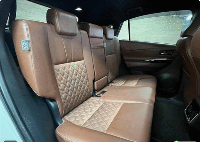 Toyota (RHD) Harrier Premium 2019