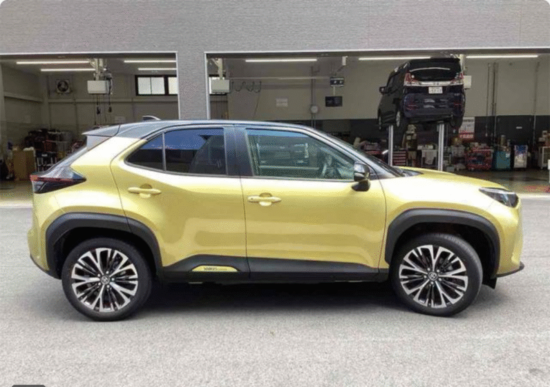 Toyota (RHD) Yaris Cross Hybrid 2021