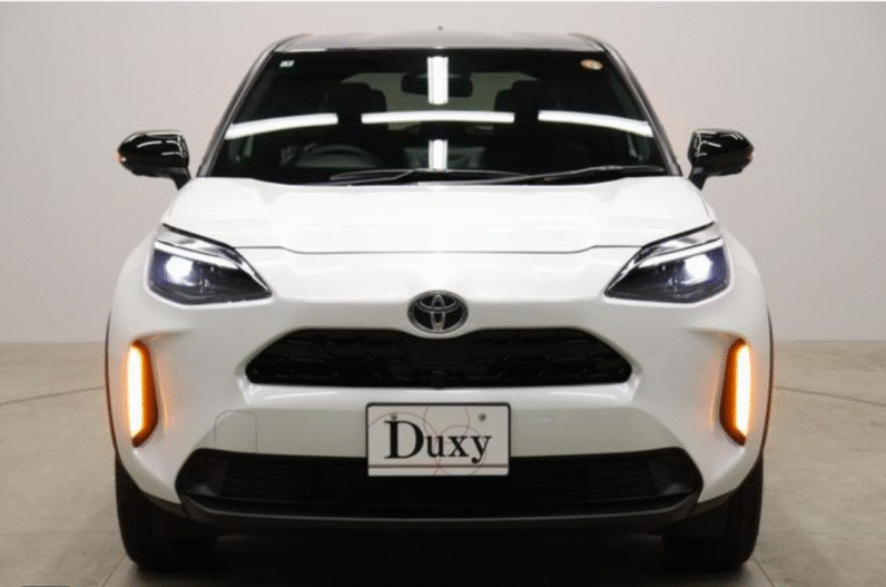 Toyota (RHD) Yaris Cross Hybrid Z 2025 White