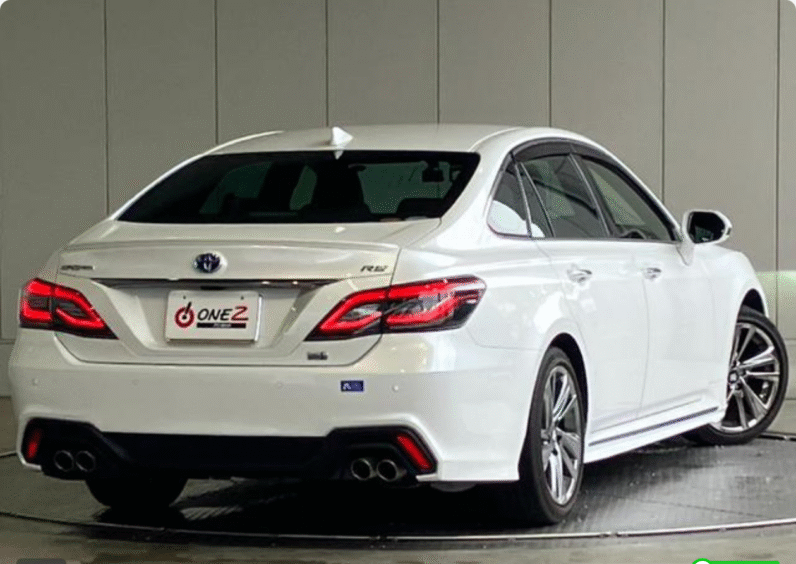 Toyota (RHD) Crown Hybrid RS 2021
