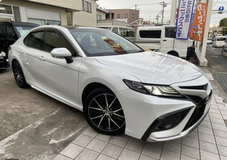 Toyota (RHD) Camry Hybrid WS Leather 2021