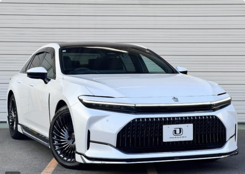 Toyota (RHD) Crown Hybrid Z 2023