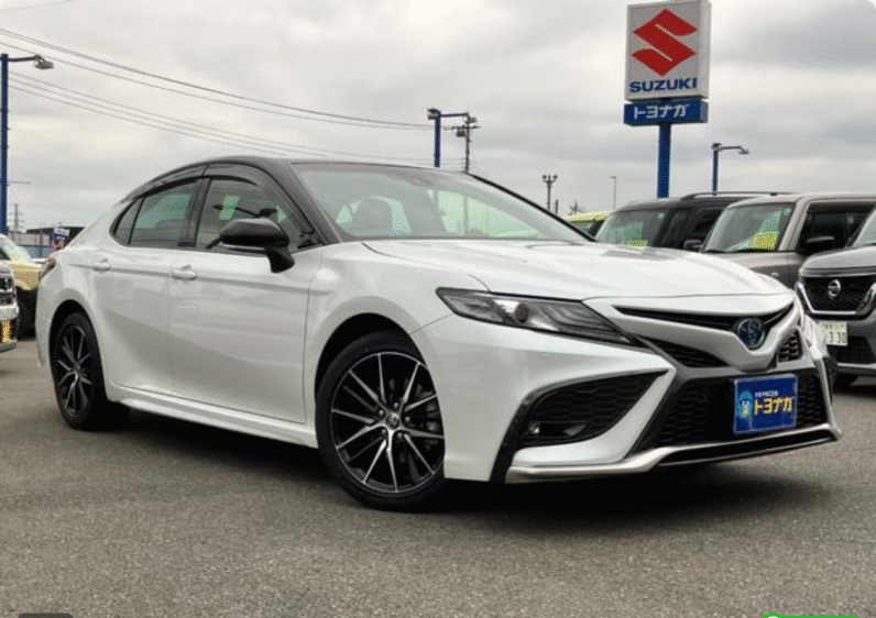 Toyota (RHD) Camry Hybrid WS Leather 2023 White