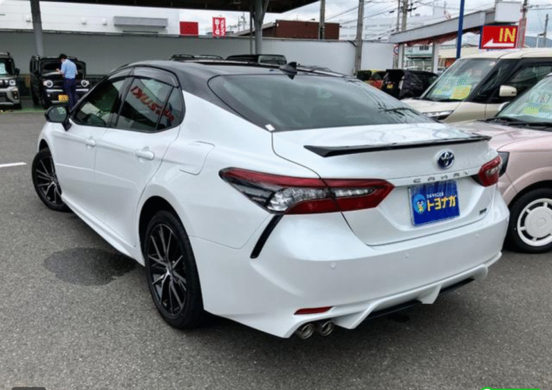 Toyota (RHD) Camry Hybrid WS Leather 2023 White