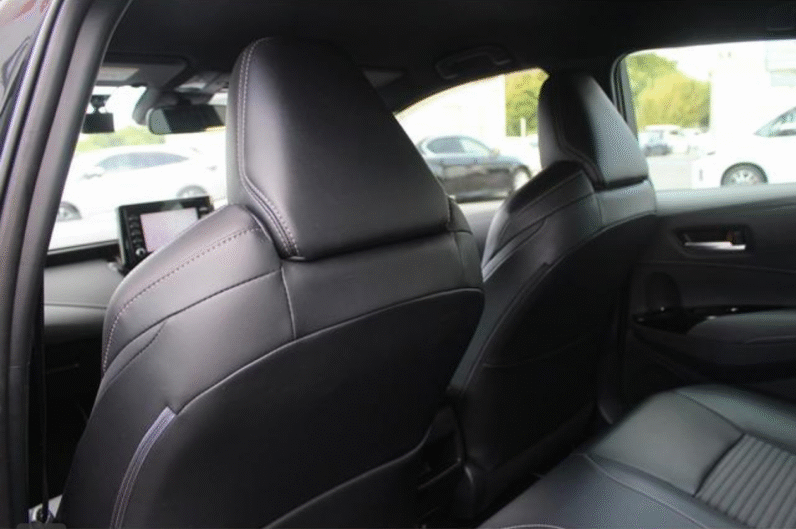 Toyota (RHD) Corolla Hybrid WxB 2019