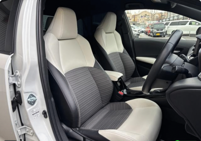 Toyota (RHD) Corolla Hybrid WxB 2020