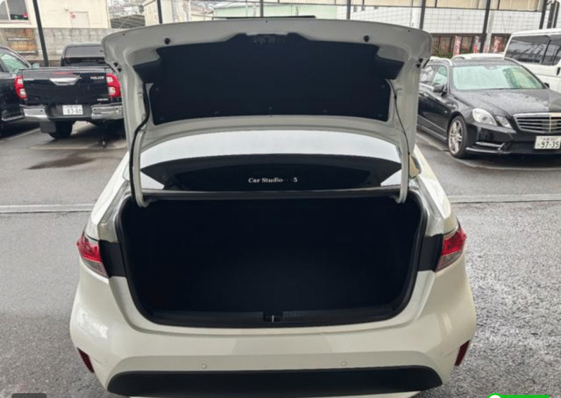 Toyota (RHD) Corolla Hybrid WxB 2020