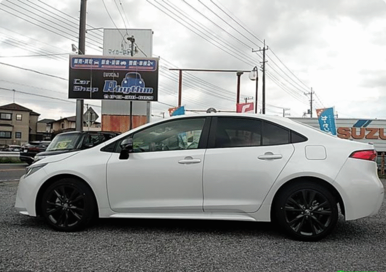 Toyota (RHD) Corolla Hybrid WxB 2021