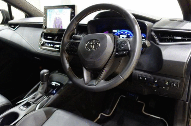 Toyota (RHD) Corolla Hybrid WxB 2021