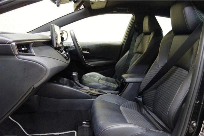 Toyota (RHD) Corolla Hybrid WxB 2021