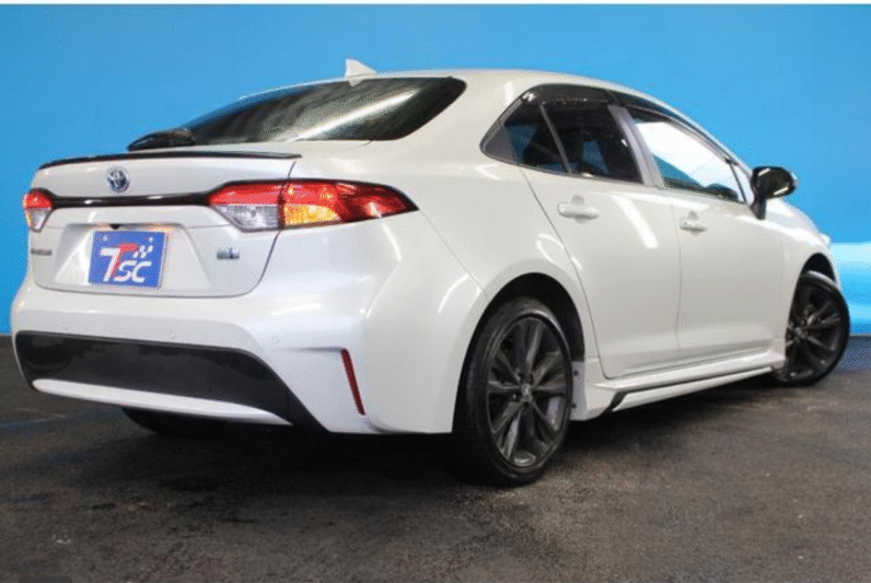 Toyota (RHD) Corolla Hybrid WxB 2022