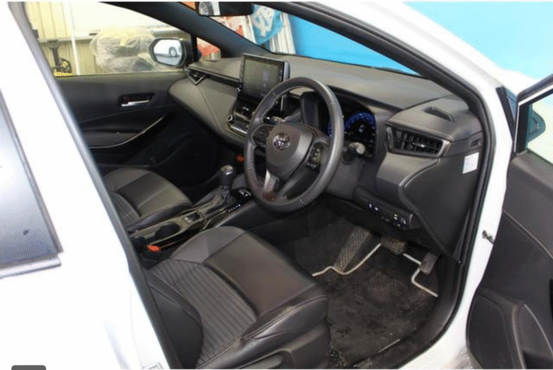 Toyota (RHD) Corolla Hybrid WxB 2022