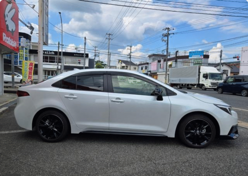 Toyota (RHD) Corolla Hybrid WxB 2025